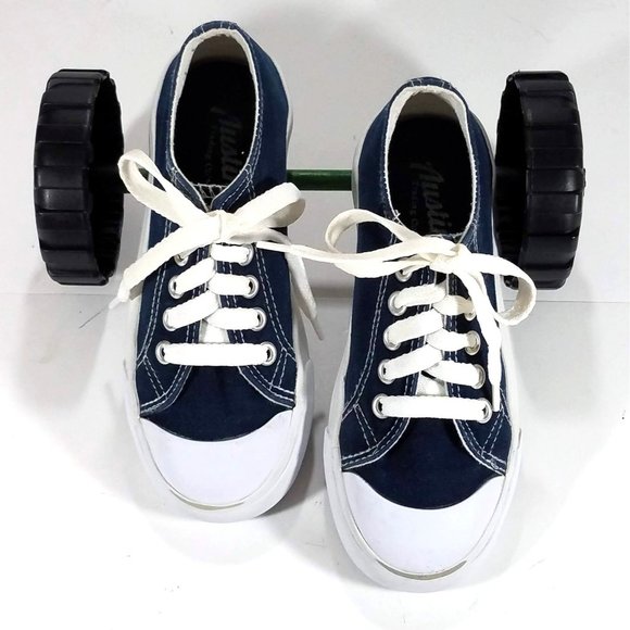 Austin Trading Co Sneakers Size 13 Youth Blue Lace-up - Picture 3 of 9